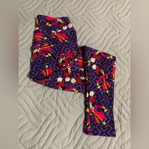 NWOT LulaRoe leggings, one size, Captain Hook pattern, multi colored